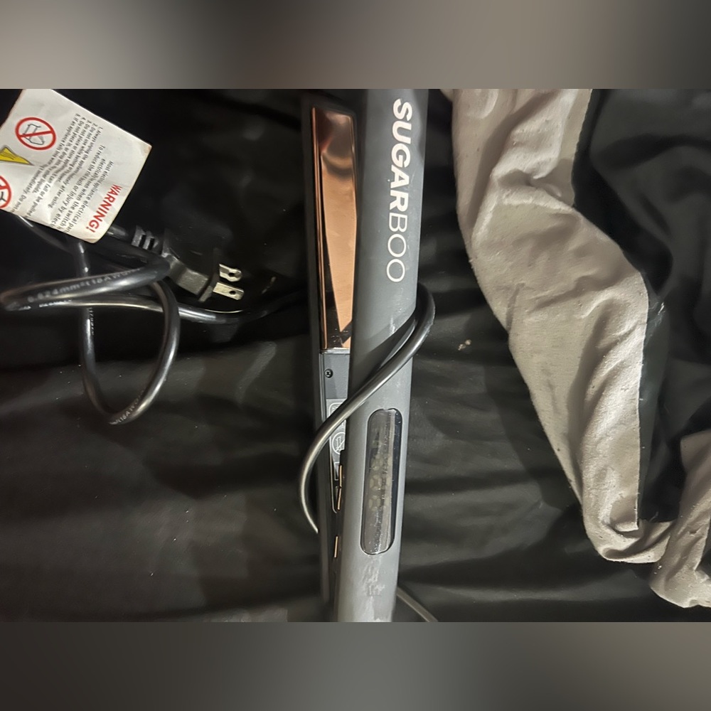 Hair straightener
